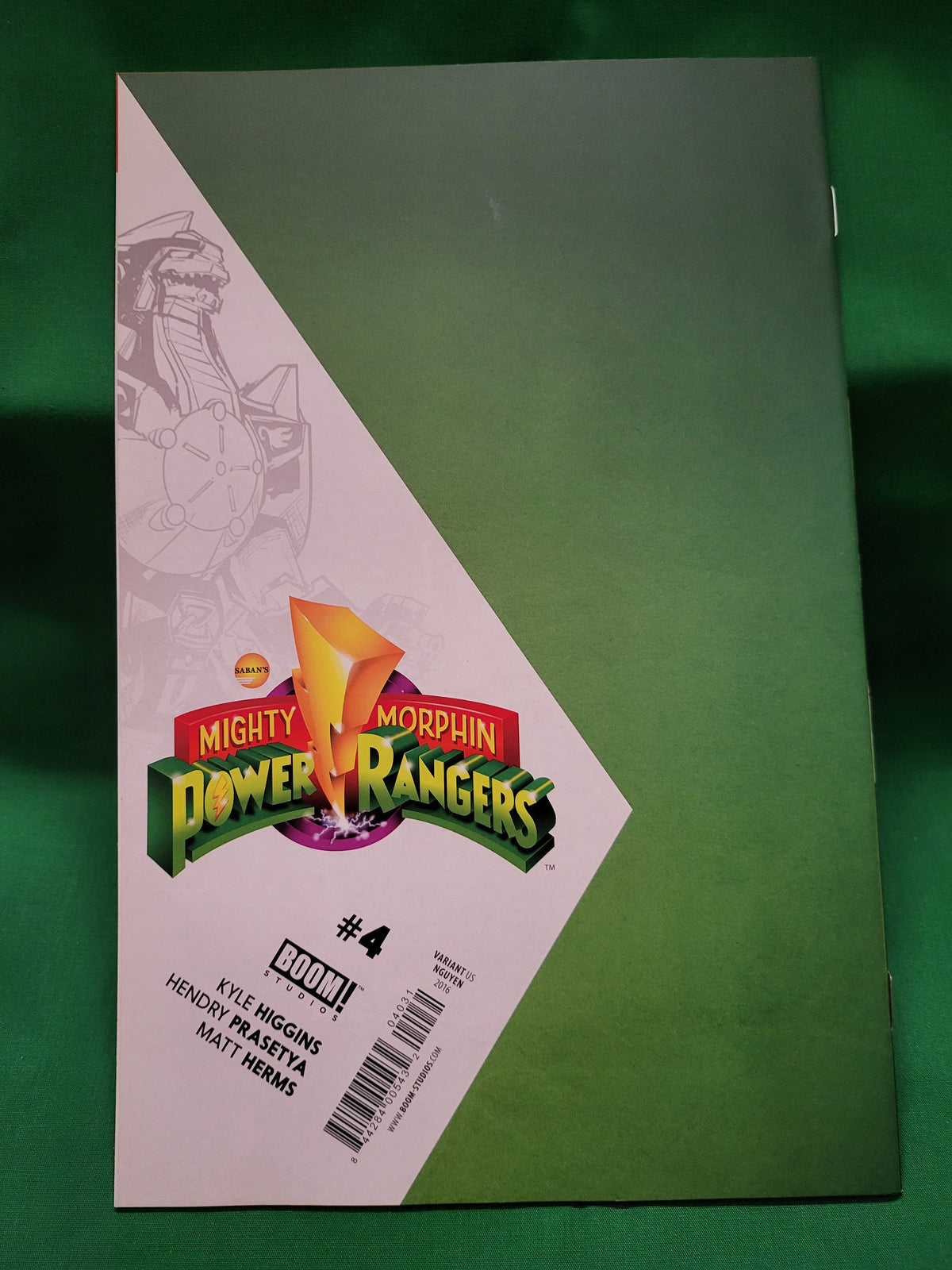 Mighty Morphin Power Rangers #4 Comic - 1:50 Nguyen Variant