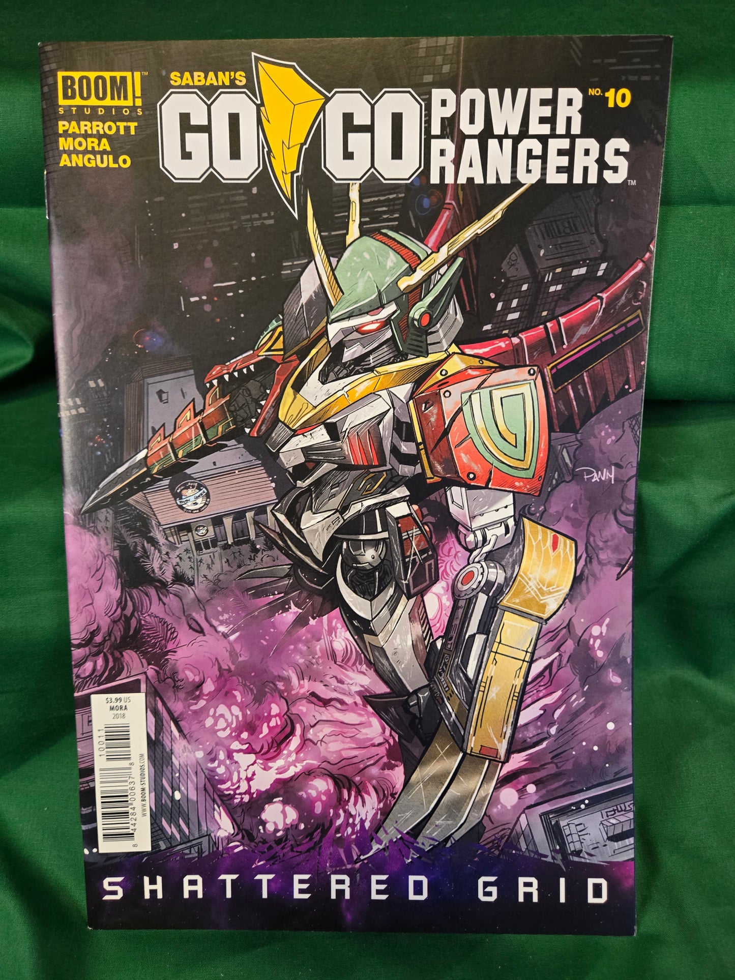 Go Go Power Rangers #10 Comic