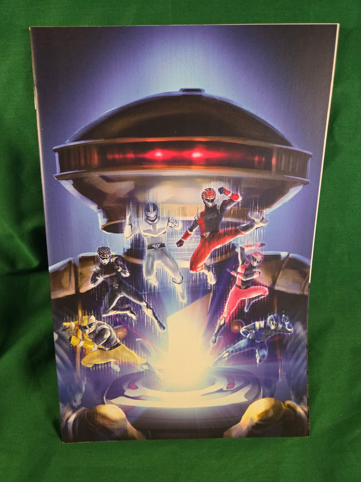 Go Go Power Rangers #08 Comic