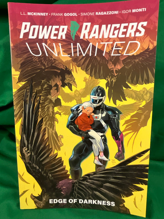 Power Rangers Unlimited: Edge of Darkness Softcover