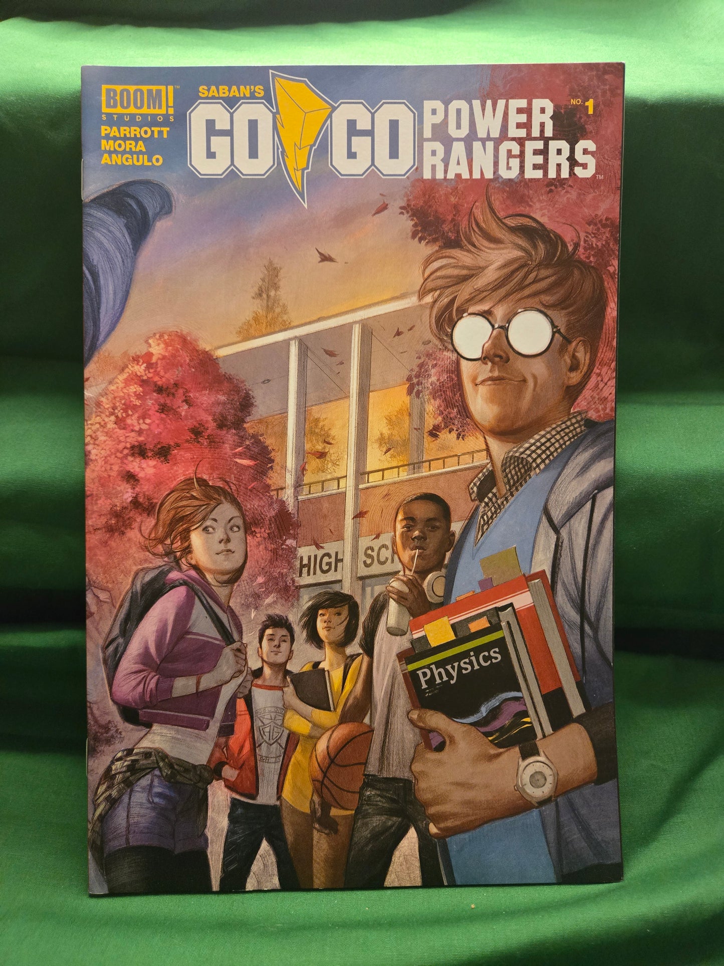 Go Go Power Rangers #01 Comic