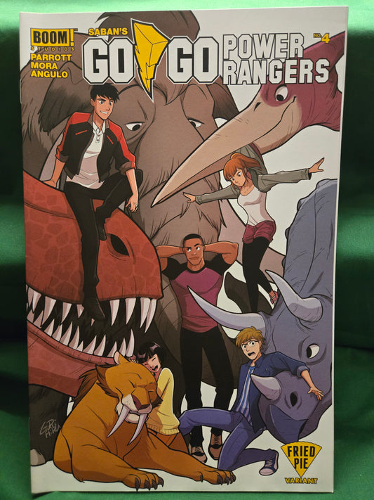 Go Go Power Rangers #04 Comic