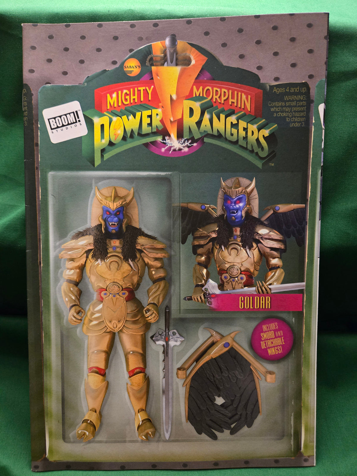 Mighty Morphin Power Rangers #12 Comic - Santos Action Figure Variant