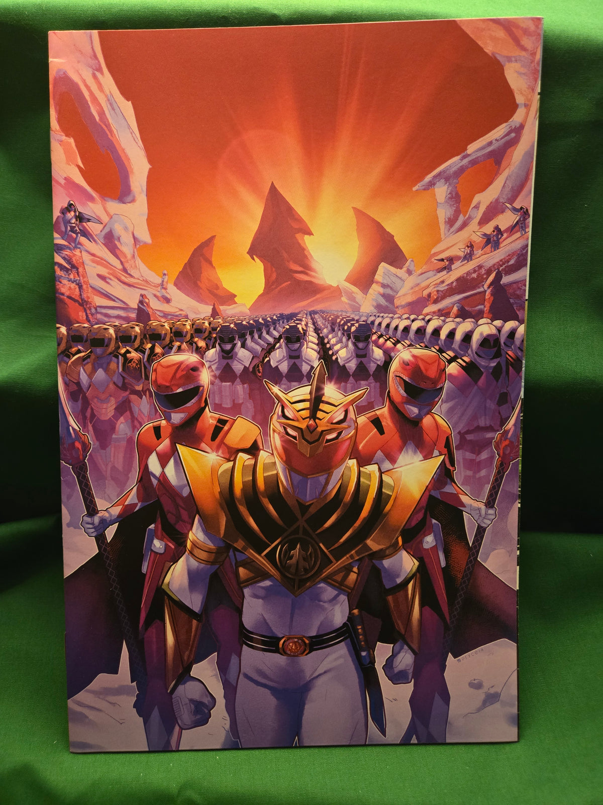 Mighty Morphin Power Rangers #15 Comic - Campbell Denver Comicon Variant