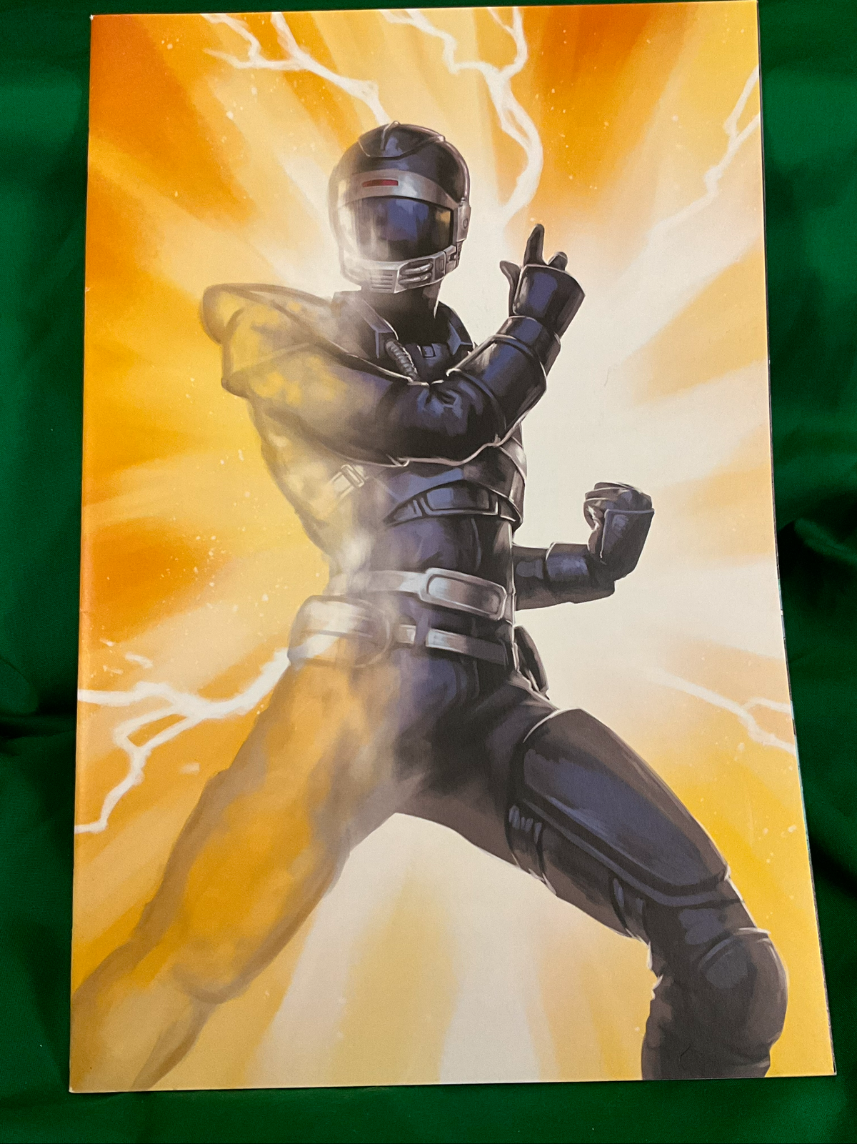 Mighty Morphin Power Rangers #36 Comic - 1:25 Lithen Phantom Ranger Variant