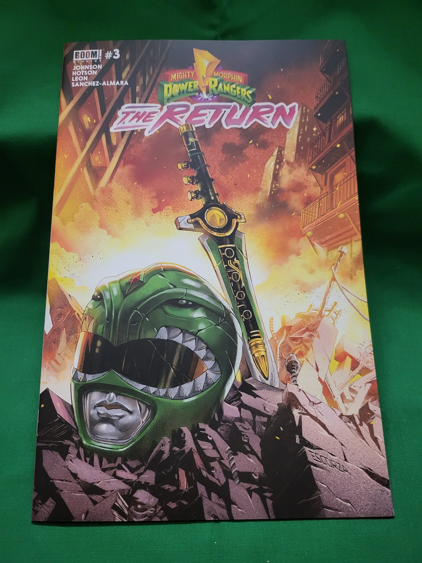 Mighty Morphin Power Rangers - THE RETURN #3 Comic