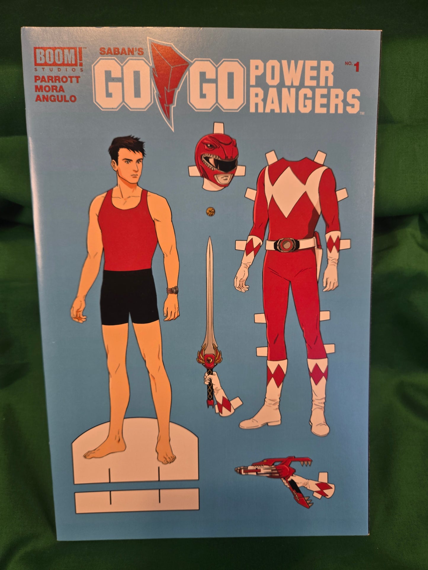 Go Go Power Rangers #01 Comic