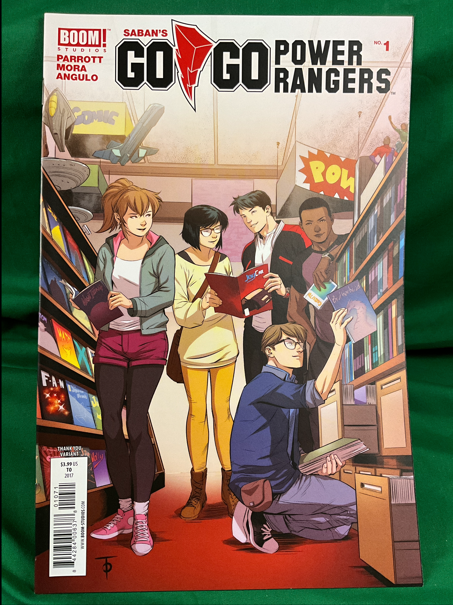 Go Go Power Rangers #01 Comic