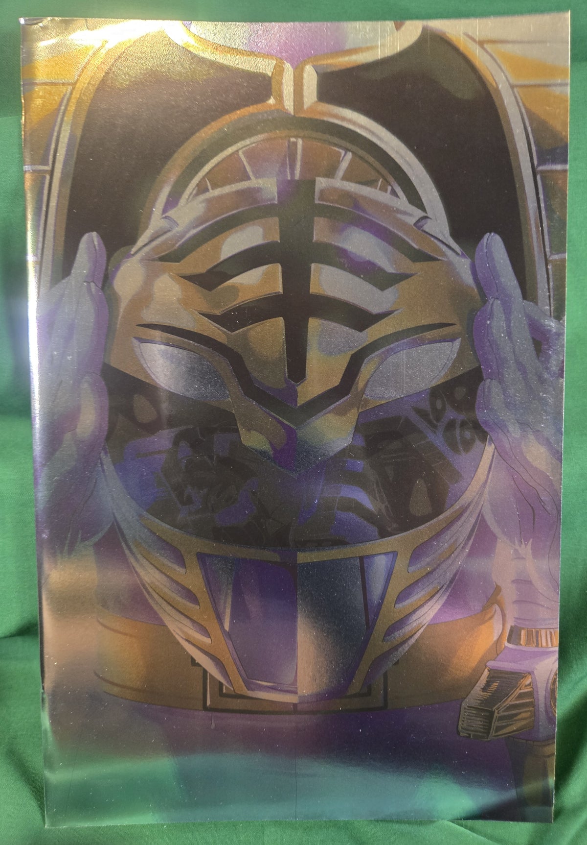 Mighty Morphin Power Rangers #40 Comic - Montes White Ranger FOIL Variant