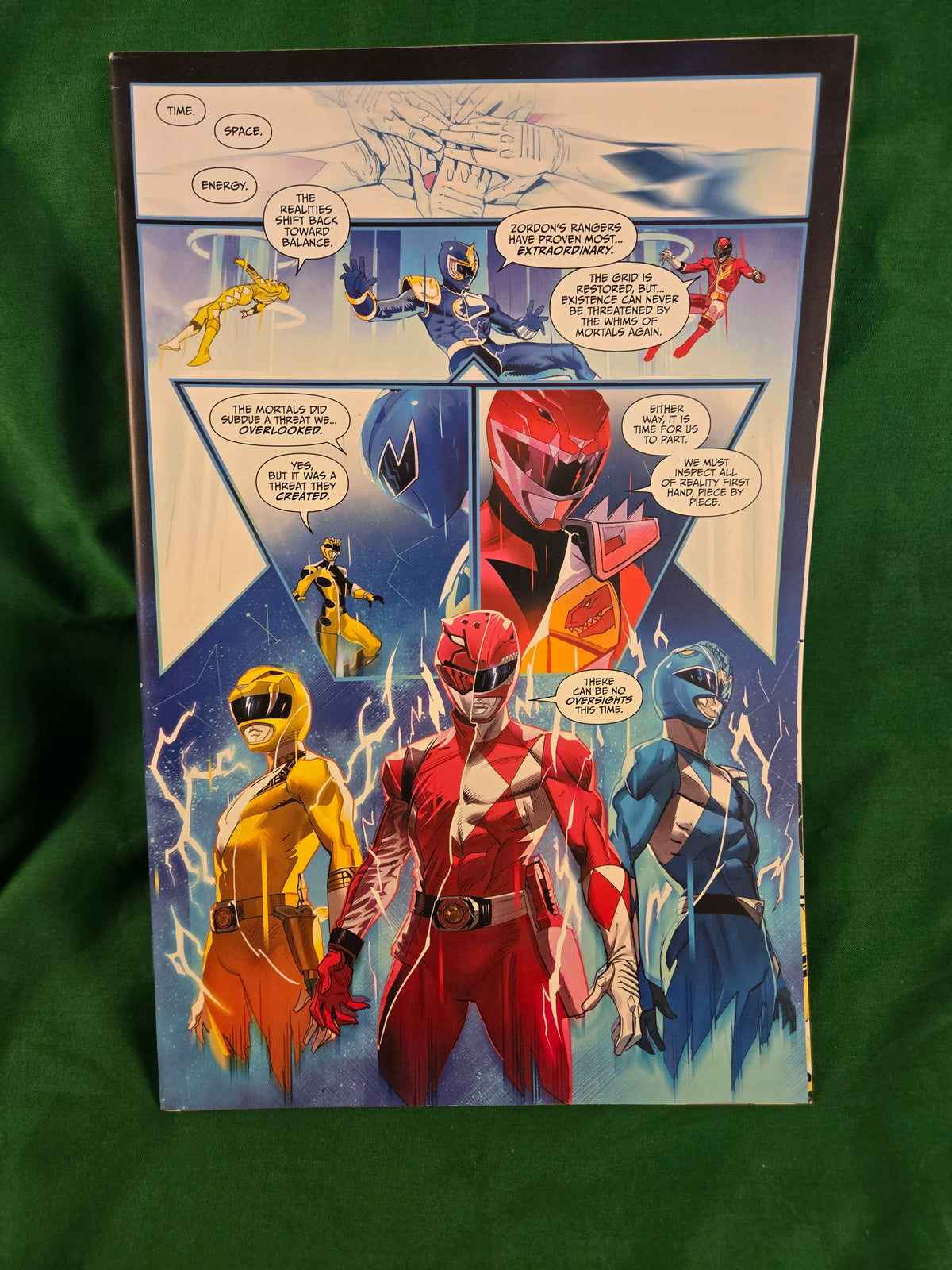 Mighty Morphin Power Rangers #40 Comic - Mora FOC Variant