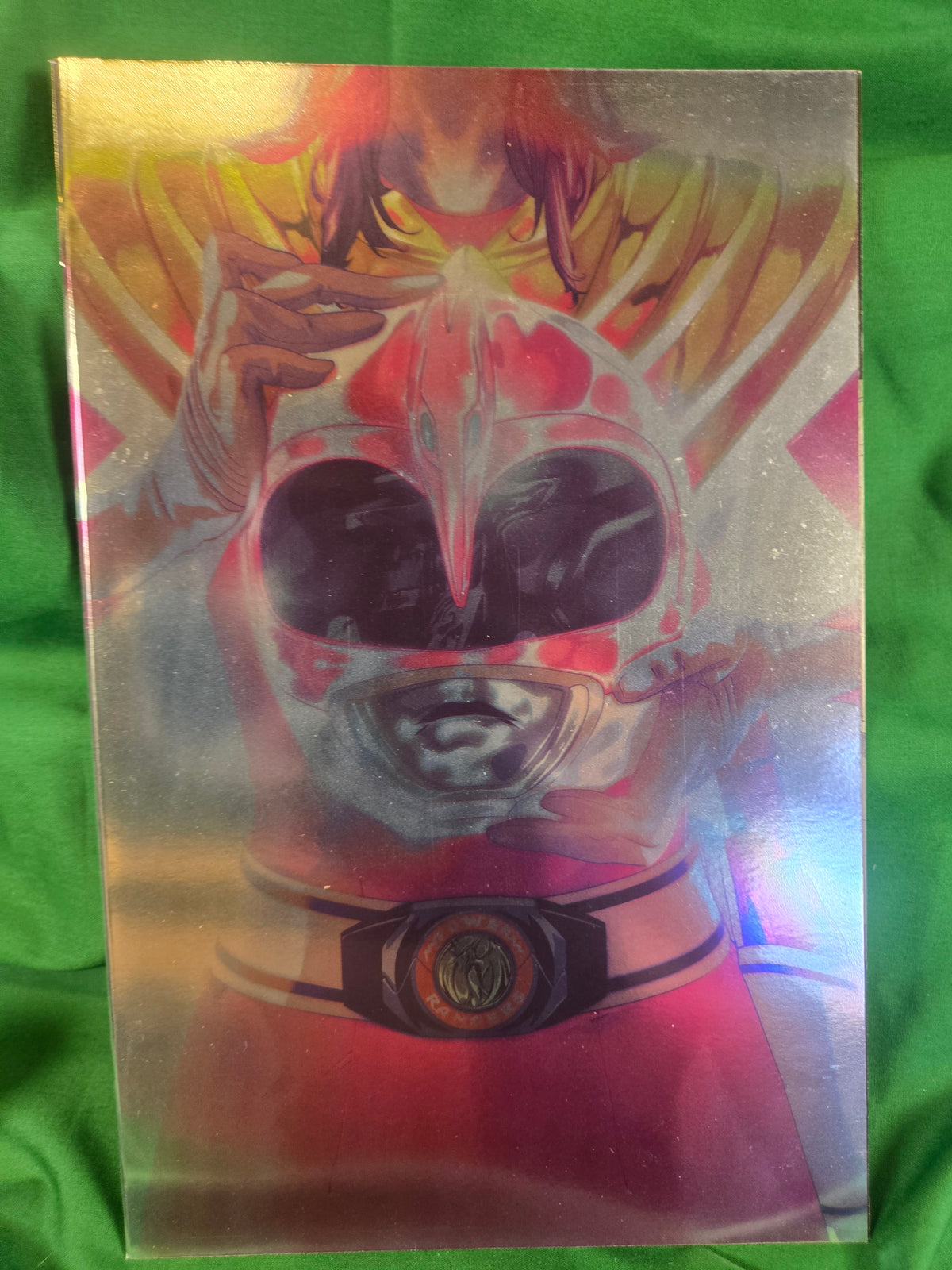 Mighty Morphin Power Rangers #47 Comic - Montes Foil Pink Dragon Variant