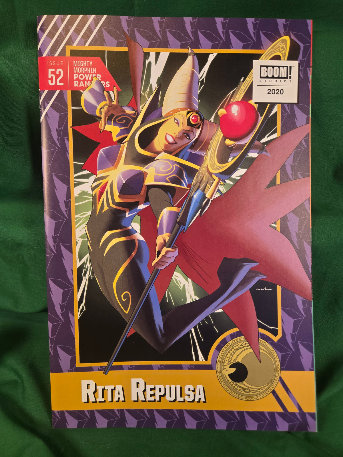 Mighty Morphin Power Rangers #52 Comic - 1:10 Anka Trading Card Variant