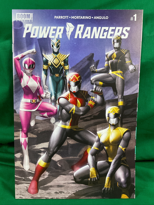Power Rangers #1 (MMPR #57) Comic - Yoon Connecting Variant