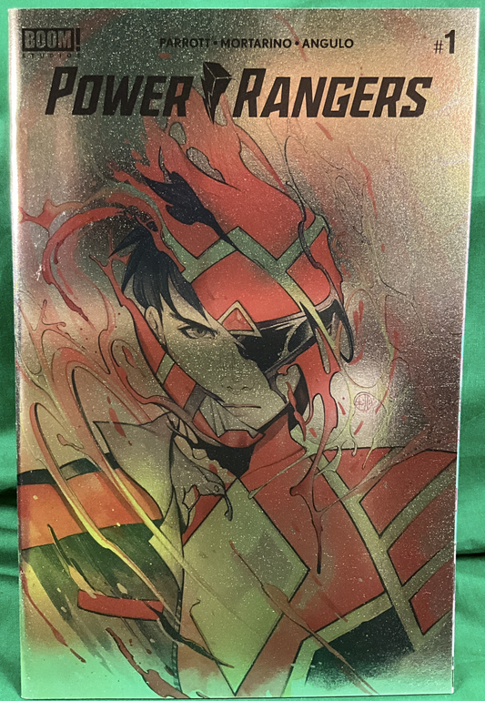 Power Rangers #1 (MMPR #57) Comic - Momoko Foil Variant